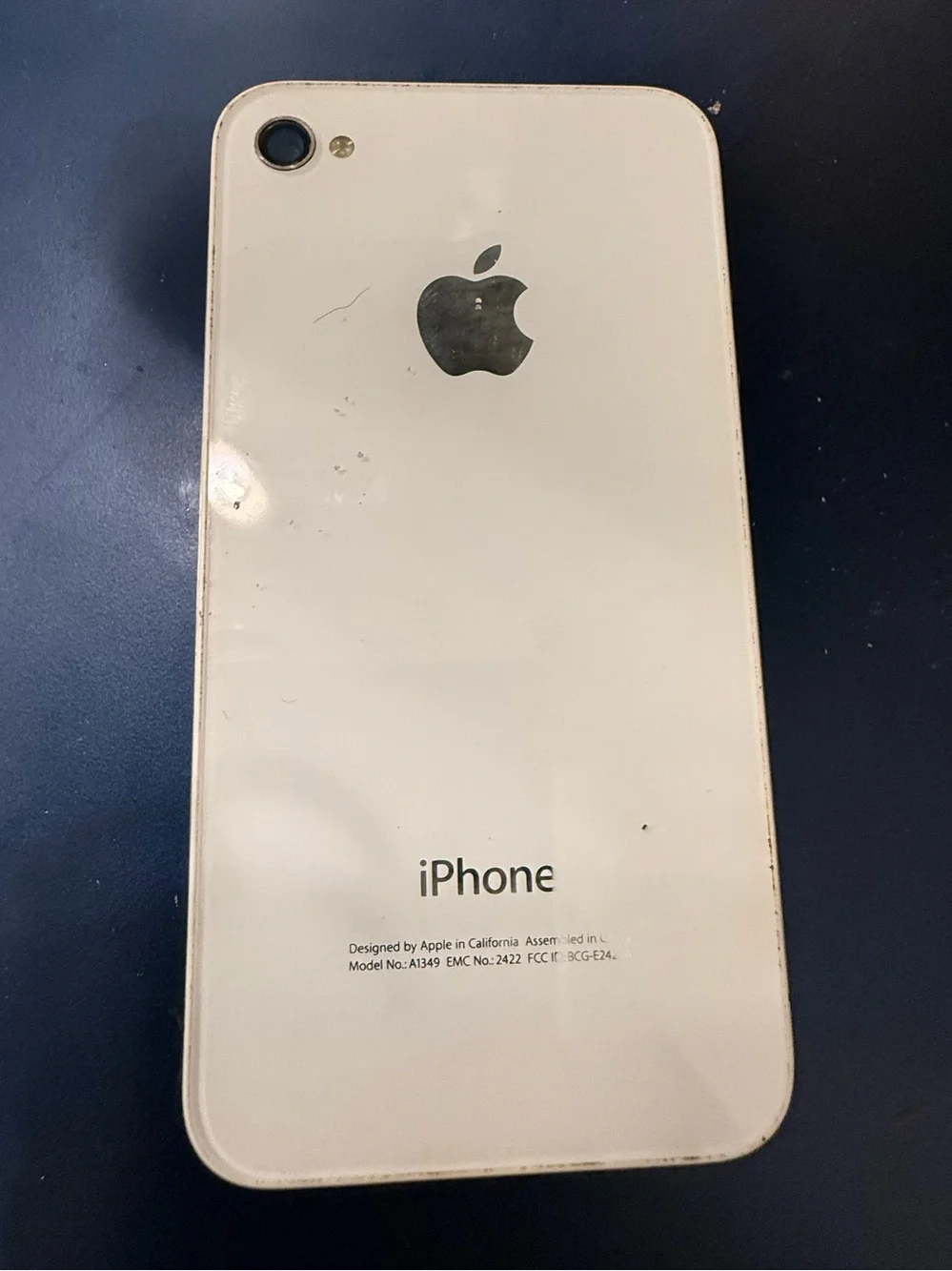 Apple iPhone 4S A1349 White 8GB Powers On Passcode Locked Untested As-Is